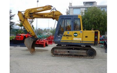 Escavatore kobelco 75 q.li